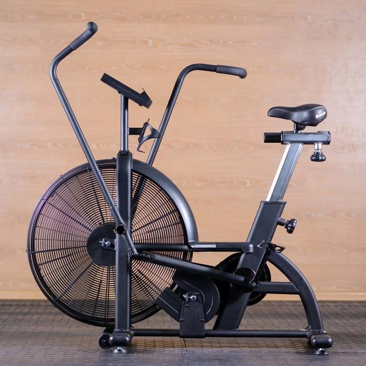 Heavy Duty Air Resistance Assault Bike – Steel Frame Fan Bike with LCD Display for Full‑Body HIIT & Endurance Training | Compact Home Gym Gear