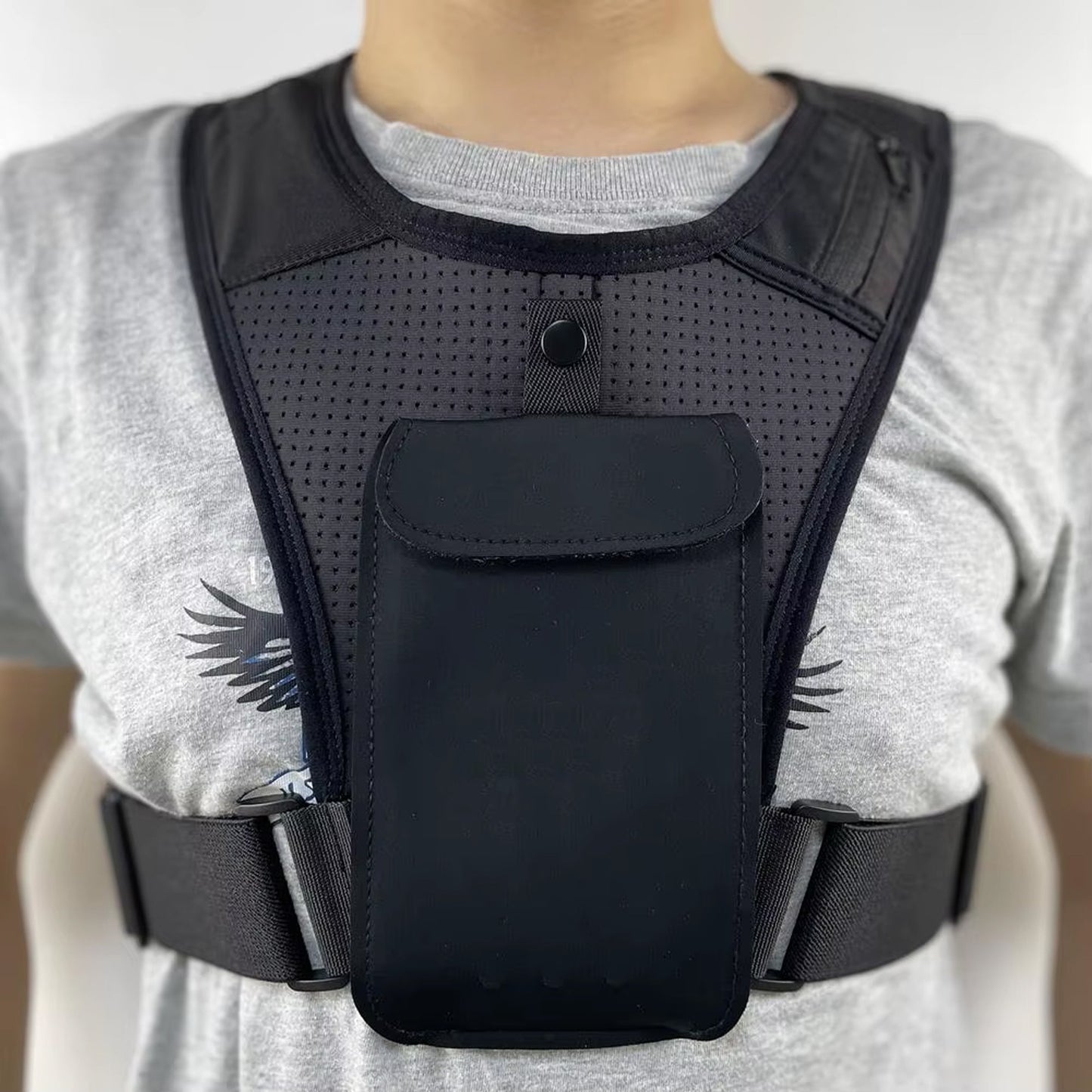 Lightweight Reflective Running Hydration Vest with Phone Holder, Adjustable Neoprene Straps for Safe Jogging, High‑Vis Visibility for Home Fitness