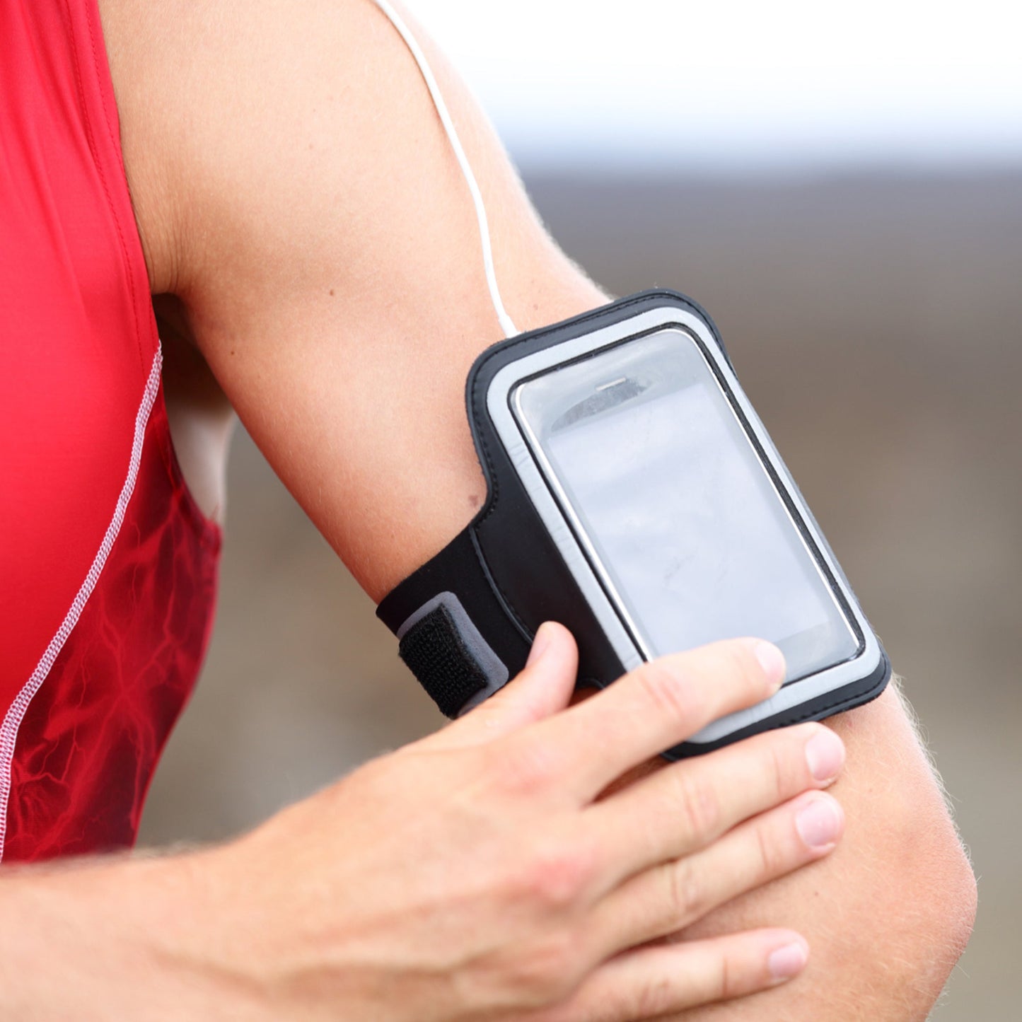 Waterproof Sports Armband Phone Holder with Reflective Strip – Secure, Sweat-Resistant Fit for Running, Gym, Cycling & Outdoor Workouts (Fits up to 7.0")