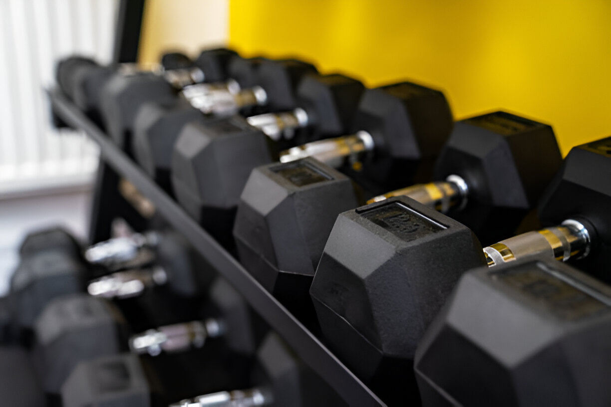 Hex Dumbbells 2.5kg–60kg Pairs & Sets – Rubber-Coated Anti-Roll Weights with Knurled Steel Grip – Strength Training Dumbbell Set for Home Gym or Studio